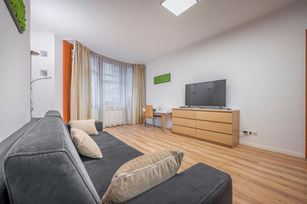 Modern Apartment With Garage بودابست المظهر الخارجي الصورة